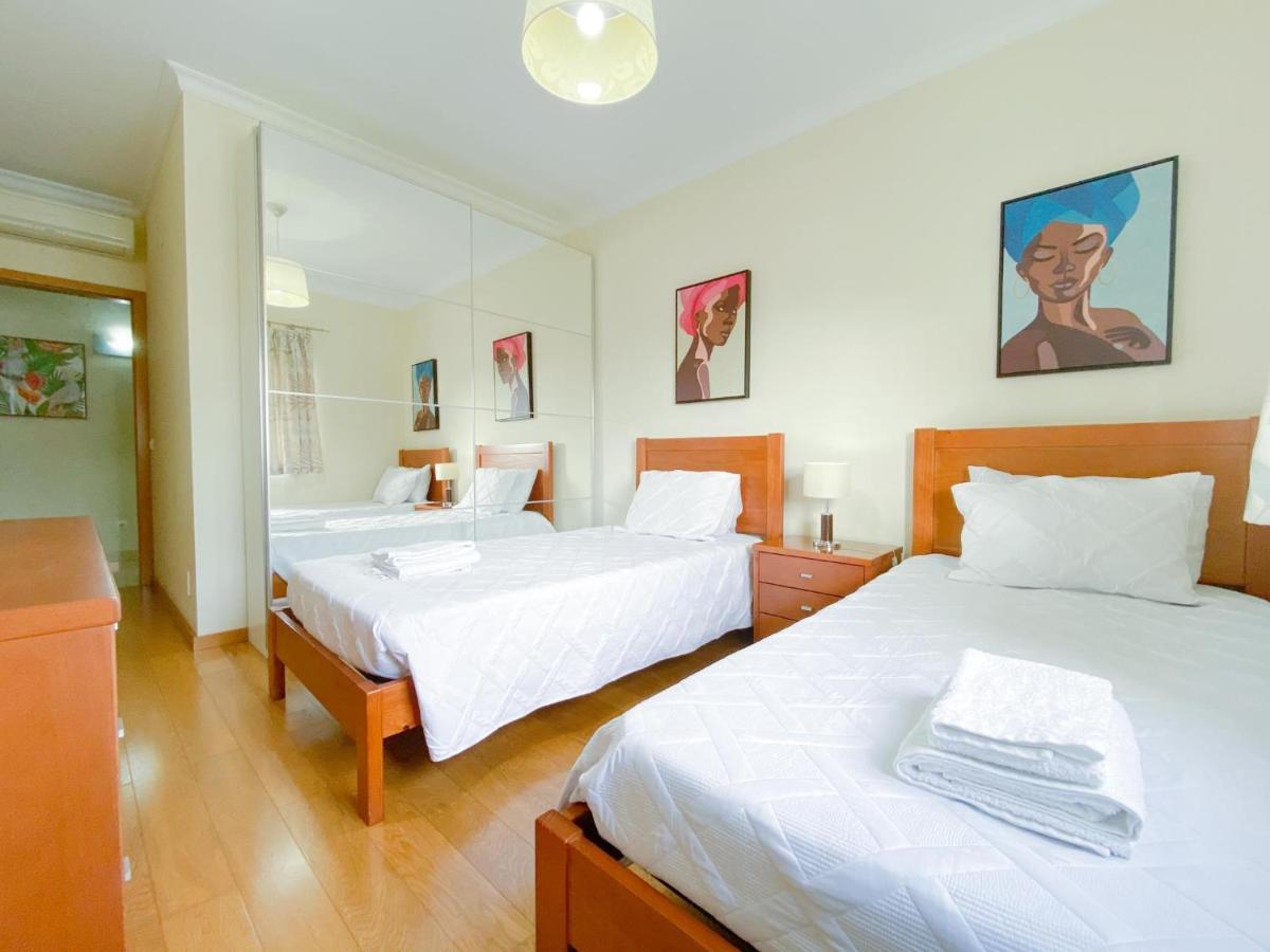 Casa Bruna - No Centro Da De Com Piscina, Ar Condicionado E Estacionamento Apartment Lagos